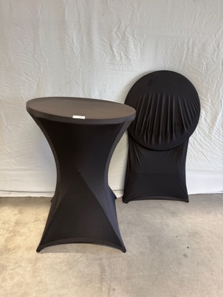 2x Statafel, met rok